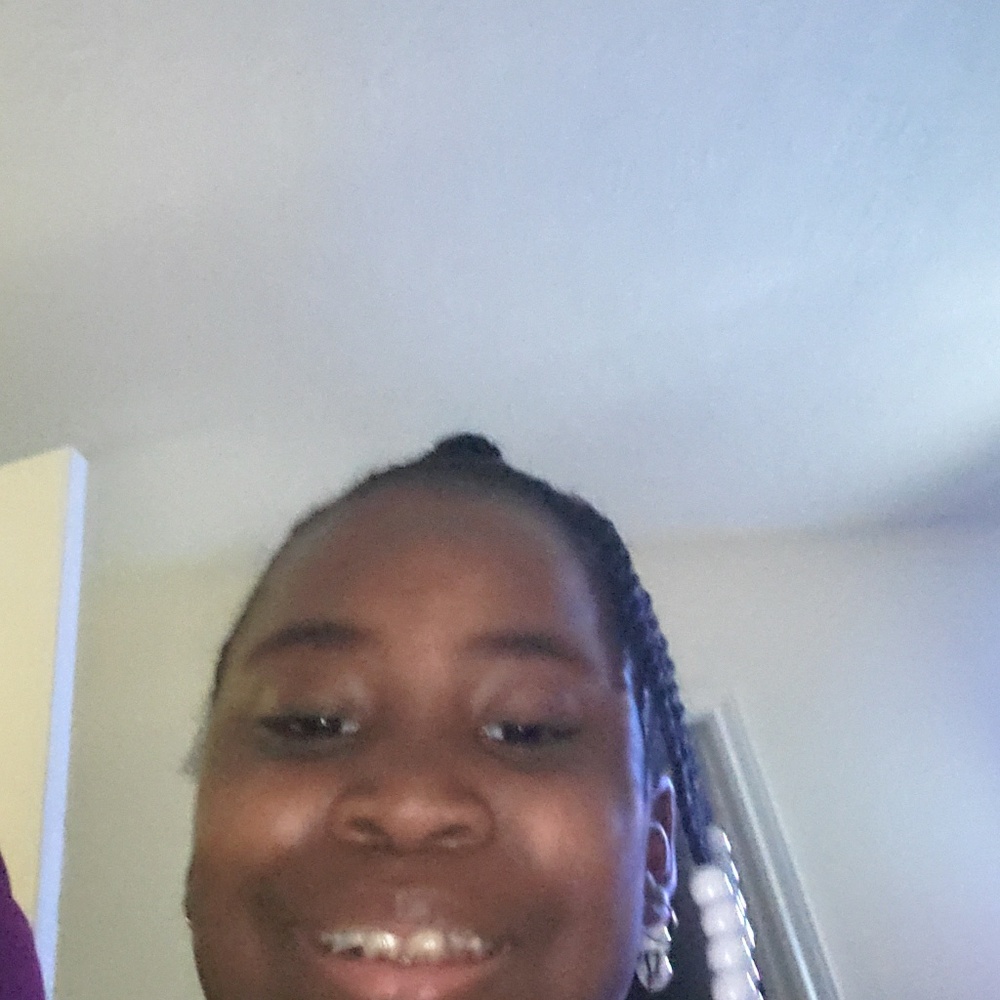 Meet your Posher, Myiah